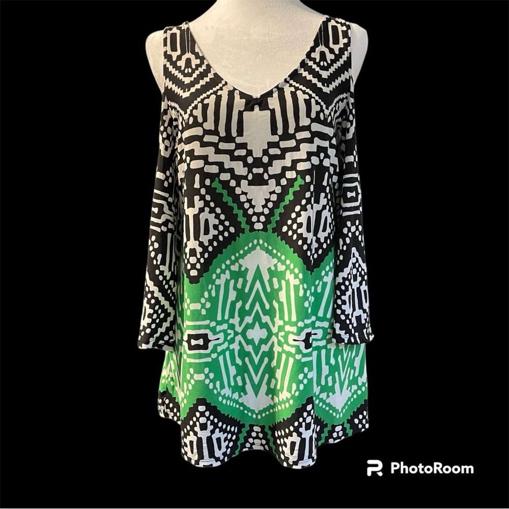 Coco Bianca Black/Green Patterned Women's shoulderless Blouse Medium